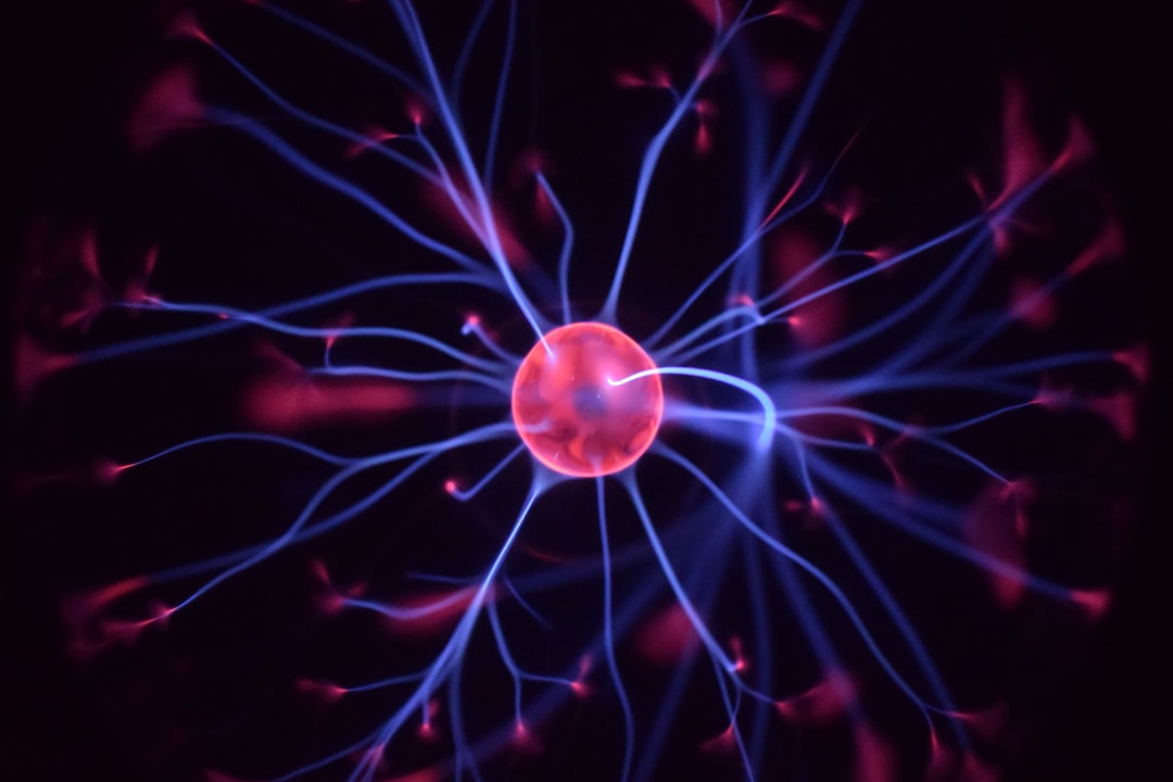 DIY Biohacking: Jak zbudowałem własny neuronaukowiec w garażu i co z tego wynikło (poza sąsiadami dzwoniącymi na policję) - 1 2025