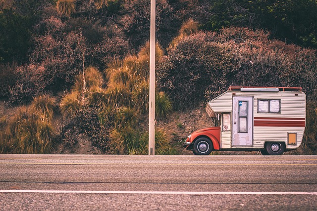 Ukryte Koszty Wolności: Jak Vanlife Zmienił Się z Marzenia o Niezależności w Studnię Bez Dna (i Jak Tego Uniknąć)